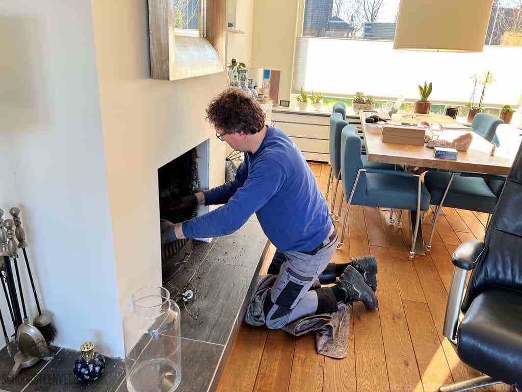 Schouwveger Gemert kleed schoorsteenreiniger Schouwveger Gemert kleed schoorsteenreiniger